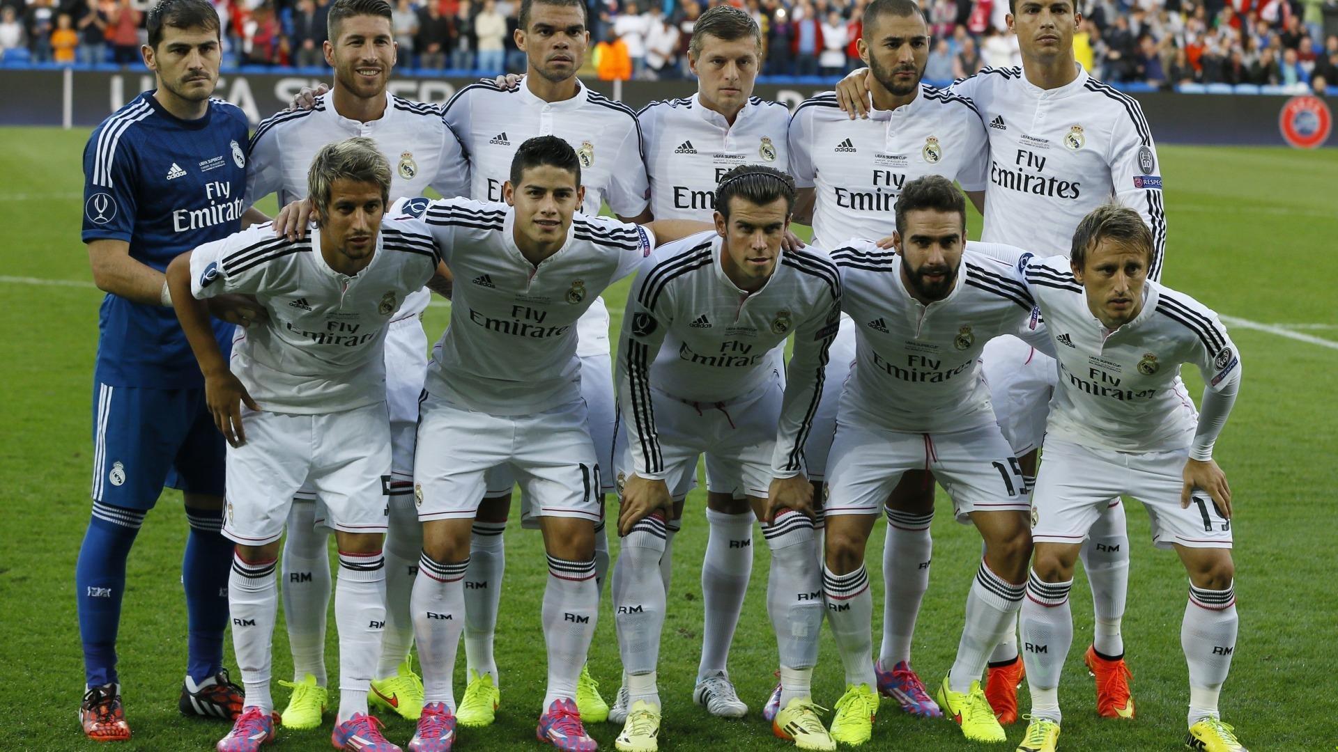 皇家马德里与巴塞罗那上演巅峰对决，西甲冠军悬念再起