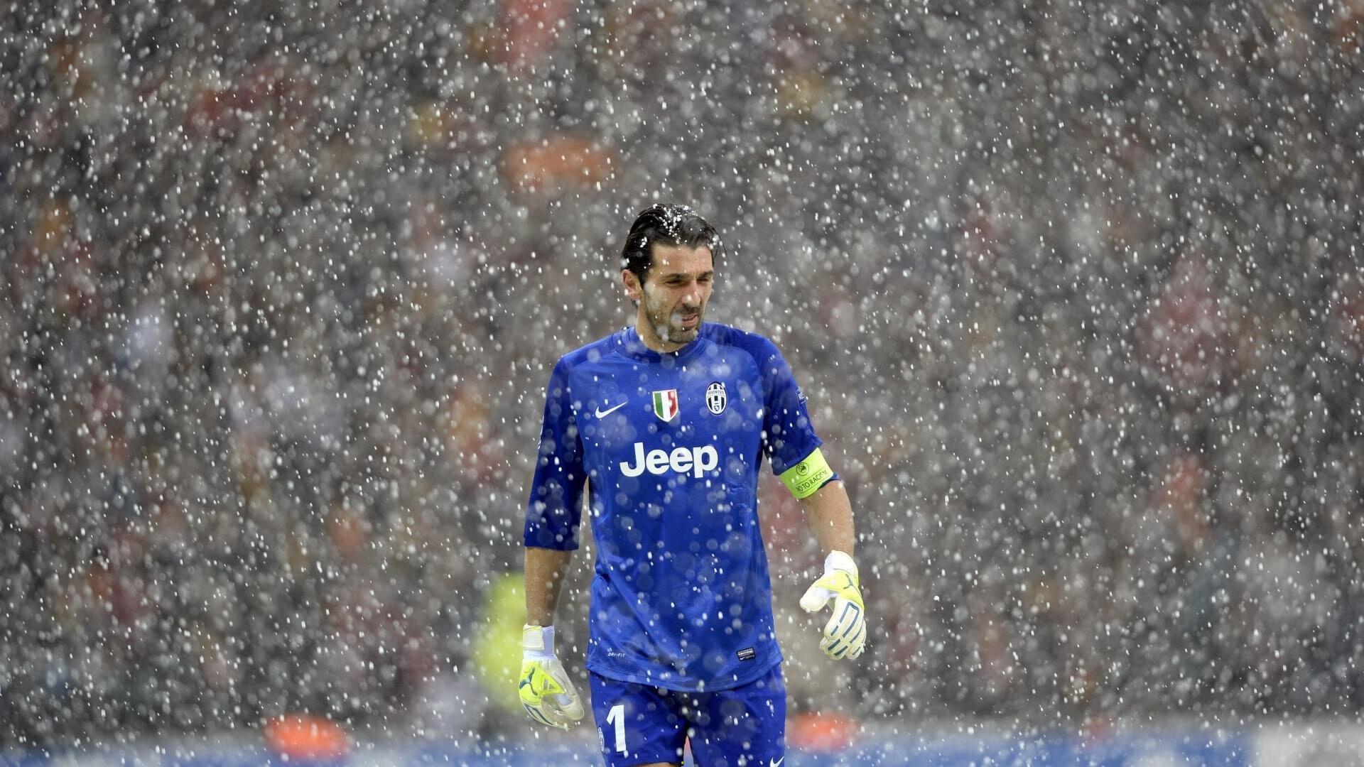 激情对决！曼城德比战上演巅峰之战，哈兰德绝杀助蓝月亮险胜红魔